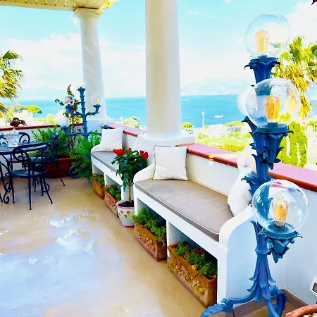 Scala Fenicia 14 By Caprirooms Oda ve Kahvaltı Capri