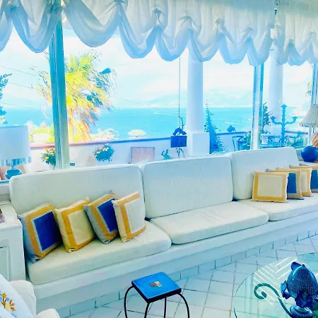 Bed & Breakfast Scala Fenicia 14 By Caprirooms Capri