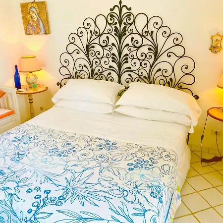 Bed & Breakfast Scala Fenicia 14 By Caprirooms *