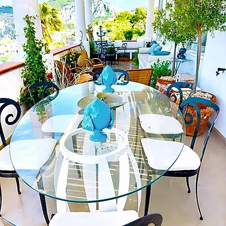 Nocleg ze śniadaniem Scala Fenicia 14 By Caprirooms Capri